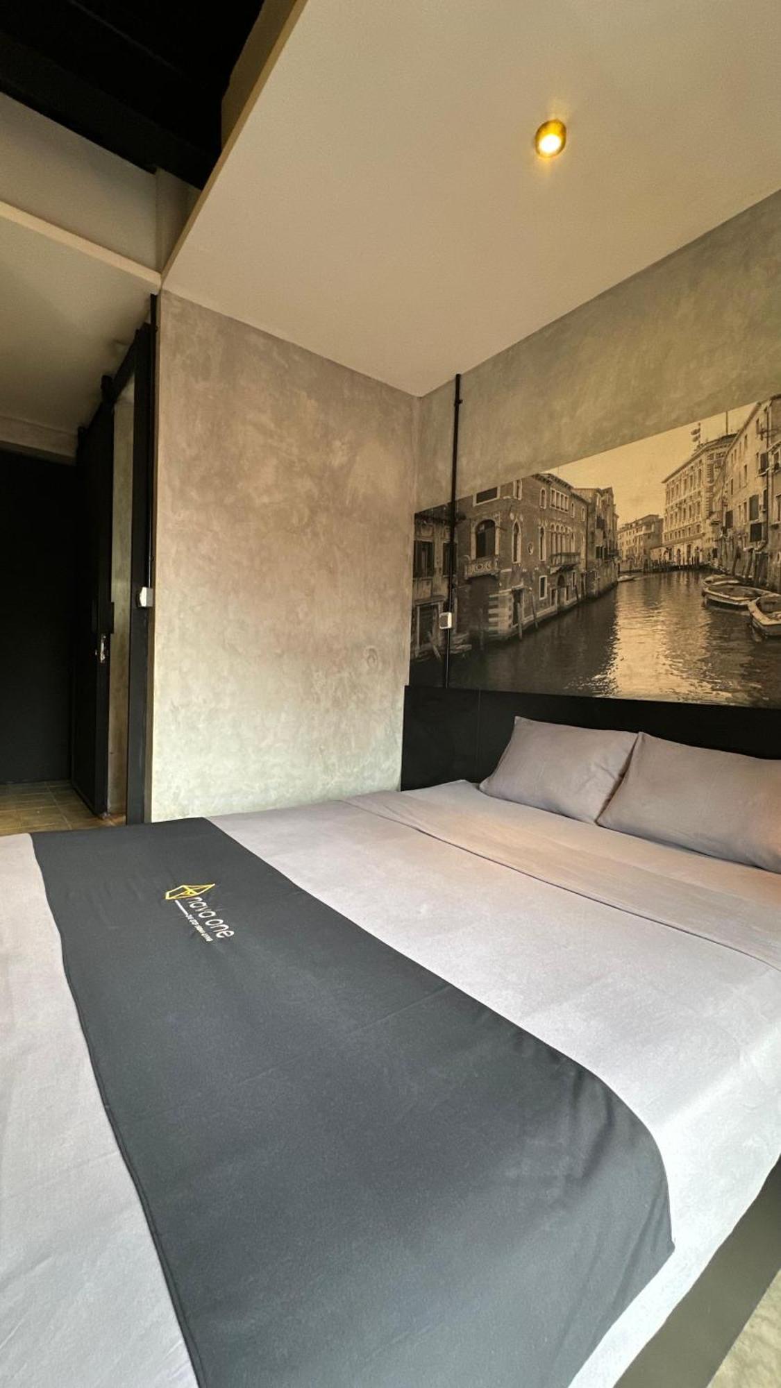 Hotel Nava One Semarang Exterior foto